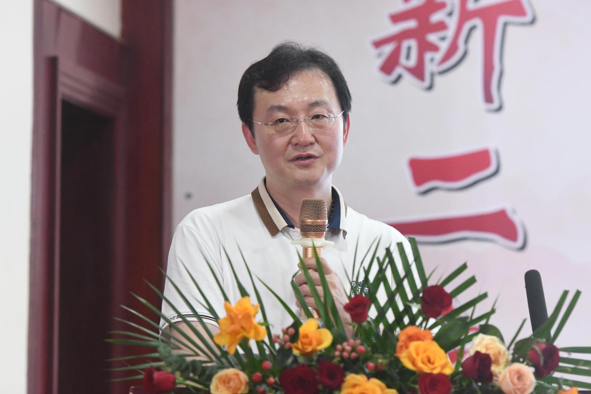 杨岸超主讲.JPG