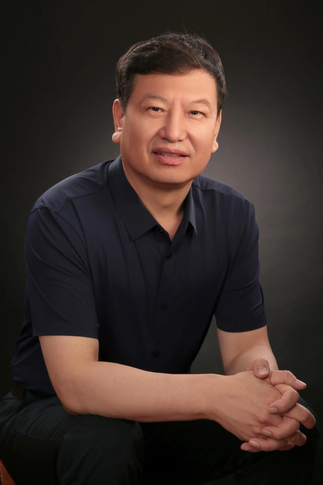 张建国最新照片.jpg